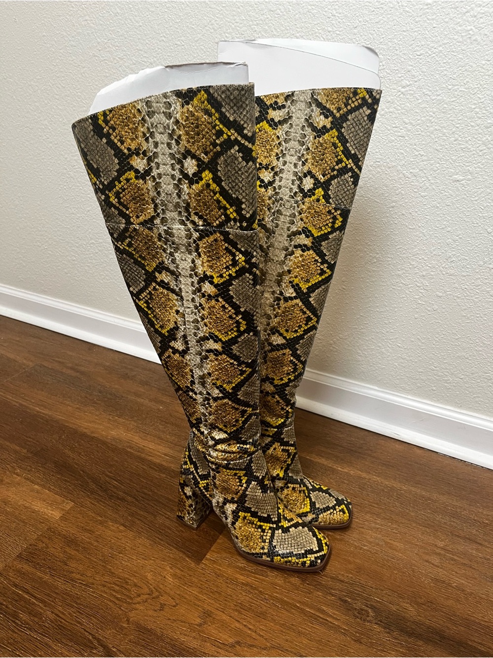 Circus by Sam Edelman Snake Print OTK Boots Size 7.5 - Picture 2 of 7